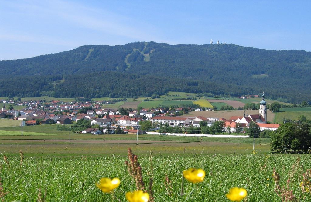 tourismus hohenbogen bergmassiv